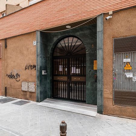 Tuguest Station With Parking Granada Exterior foto